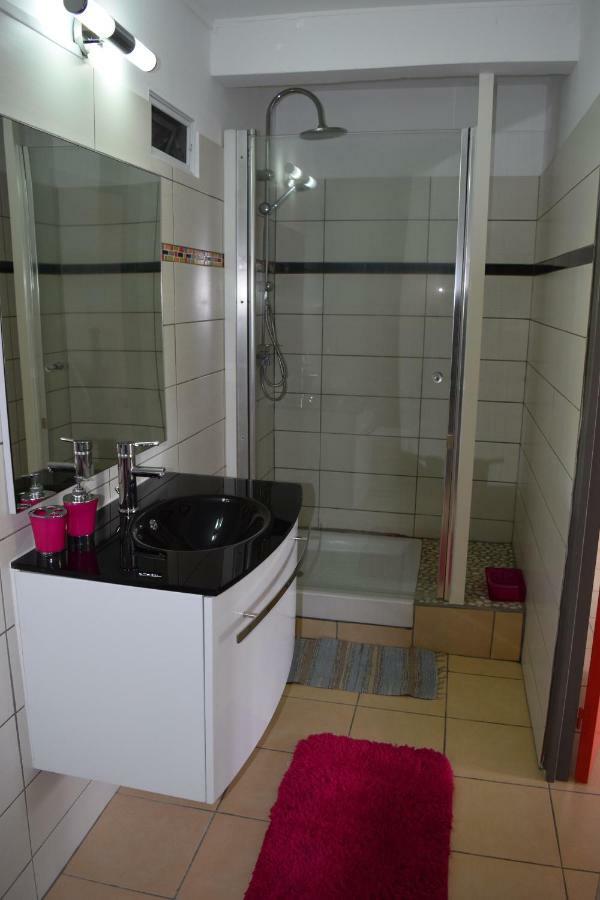 Appartement Vue Mer Ле Карбе Екстериор снимка